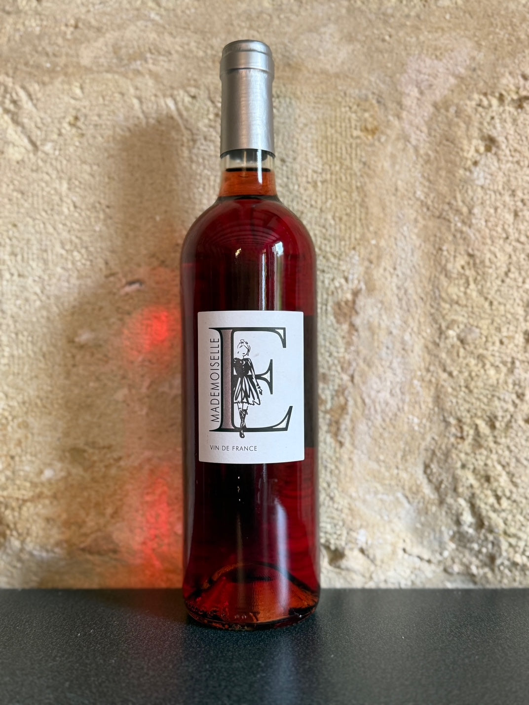 Mademoiselle E, 2022