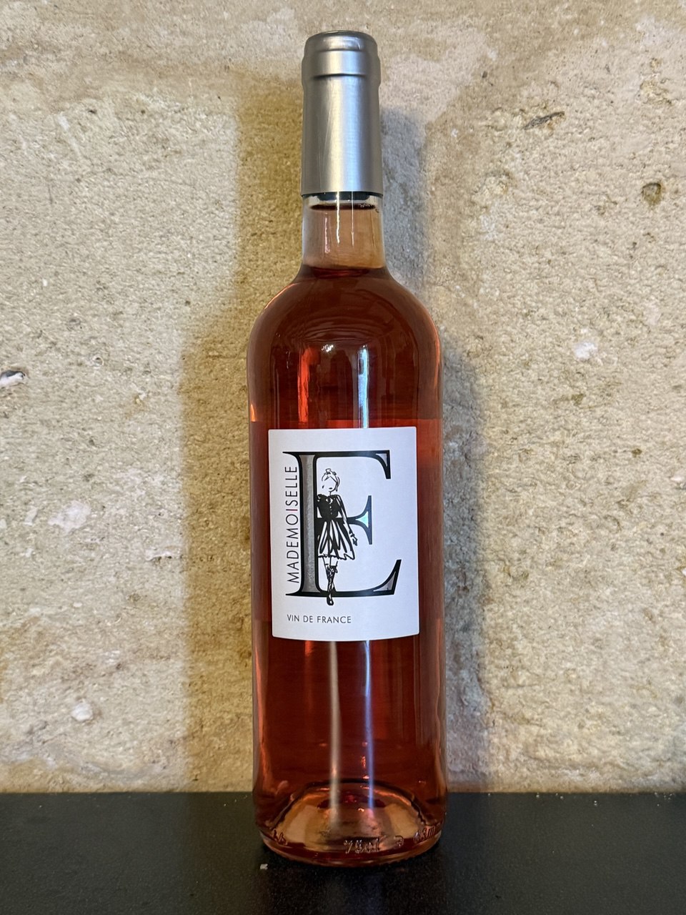 Mademoiselle E, 2023